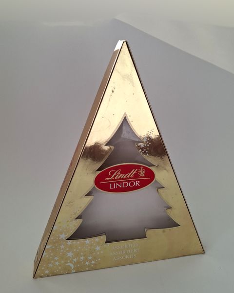 Vánoční krabička Lindt Lindor ve tvaru stromku