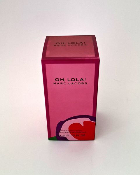 Krabička parfému Marc Jacobs Oh, Lola!